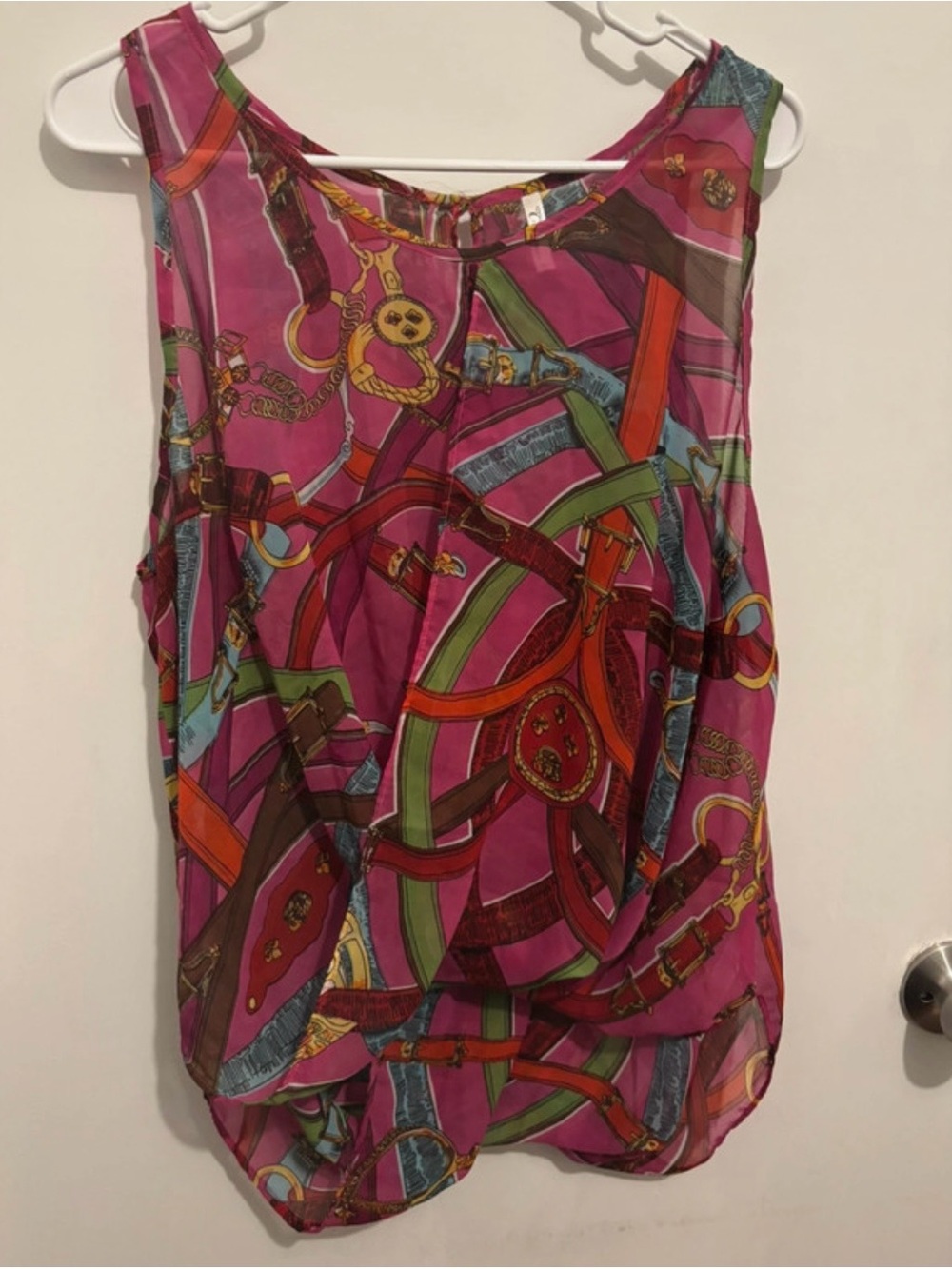 Sleeveless Pink Chain-Print Blouse